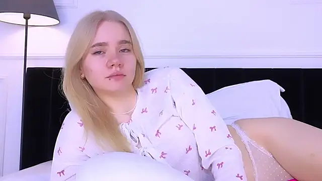 ANNABELLE LU online show from October 15, 2025, 2:21 am