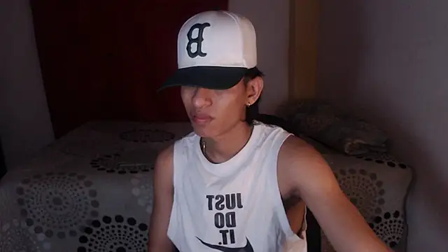 Snapshot of sung_yol chatting on November 14, 2025, 5:22 am sung yol online show from November 14, 2025, 5:22 am