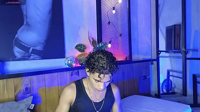 AlanCutee online show from March 27, 2026, 11:33 am