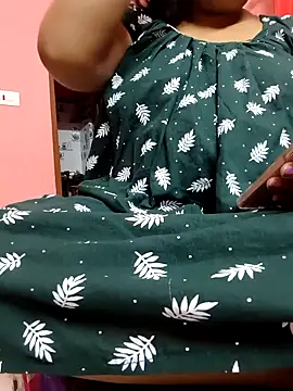 Snapshot of Cute-Swewty chatting on April 21, 2026, 1:17 pm Cute-Swewty online show from April 21, 2026, 1:17 pm