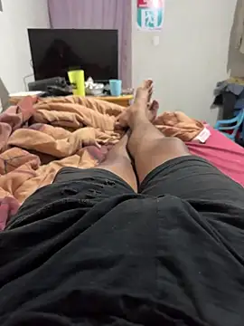 Monspeet 01 online show from October 19, 2025, 1:52 am