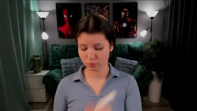 AnoraDark online show from November 20, 2025, 12:28 pm