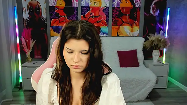 AnoraDark online show from February 12, 2026, 7:35 pm