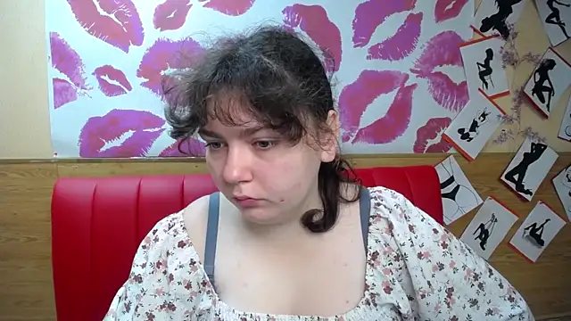 NeonilaLisova online show from October 19, 2025, 5:32 am