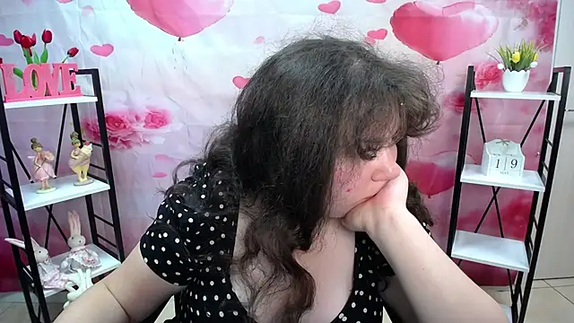 Snapshot of NeonilaLisova chatting on May 19, 2026, 11:06 am NeonilaLisova online show from May 19, 2026, 11:06 am