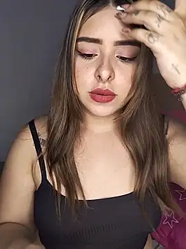 Nahomy cm online show from February 11, 2026, 7:36 pm