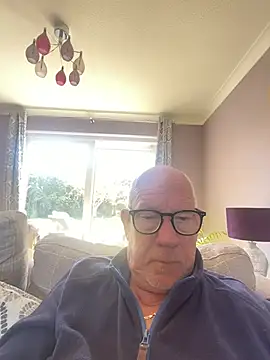 philefc online show from April 22, 2026, 9:05 am