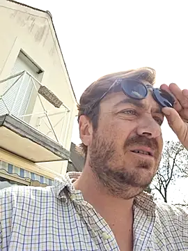 3615-ULLA online show from April 19, 2026, 1:12 pm