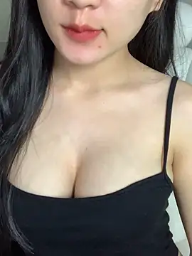 Snapshot of ___Lily___ chatting on October 27, 2025, 3:46 pm    Lily    online show from October 27, 2025, 3:46 pm