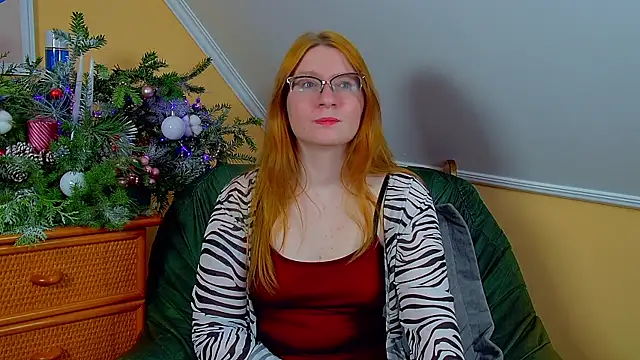 AliceAllisons online show from December 2, 2025, 7:04 pm