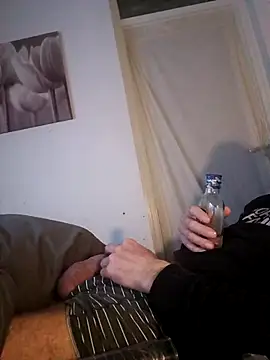 handsome8inchh online show from November 9, 2025, 1:53 am