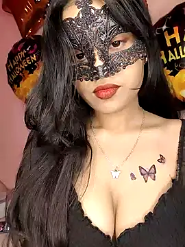 KARISHMA-STRIP online show from October 27, 2025, 6:20 pm