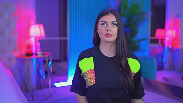 KendraMoon online show from November 19, 2025, 3:45 pm