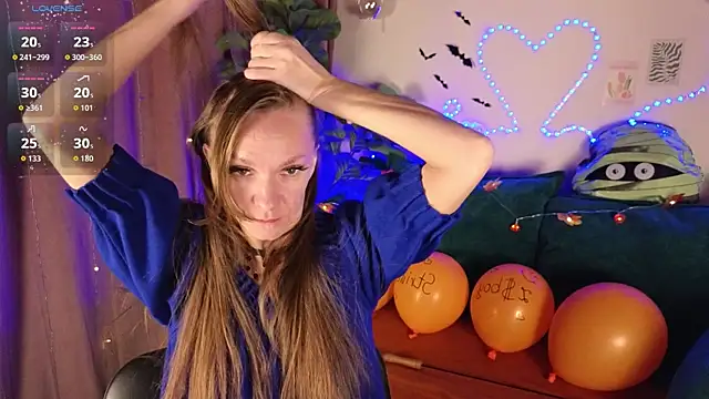 Snapshot of Jesica_mooon chatting on November 2, 2025, 1:32 am Jesica mooon online show from November 2, 2025, 1:32 am