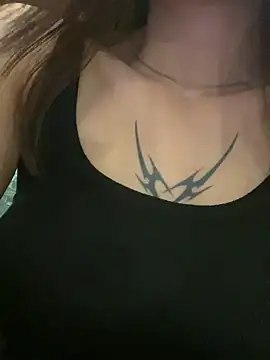   BabyShowPublic   online show from October 24, 2025, 3:33 pm