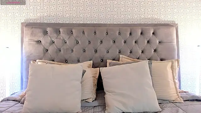 Snapshot of BellaNixs chatting on November 18, 2025, 3:10 am BellaNixs online show from November 18, 2025, 3:10 am