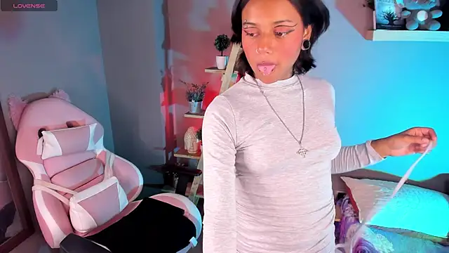 nyxmoonhells online show from November 23, 2025, 2:21 am