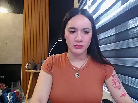 Snapshot of Yhanbeaufort18 chatting on September 18, 2025, 7:44 am Yhanbeaufort18 online show from September 18, 2025, 7:44 am