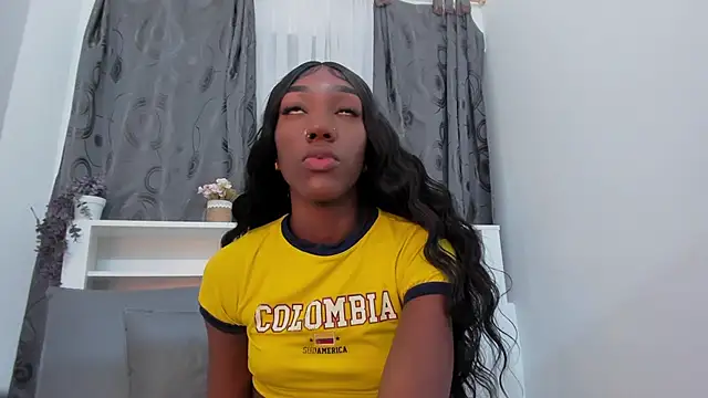 Snapshot of Mistt_Mia chatting on October 29, 2025, 7:24 pm Mistt Mia online show from October 29, 2025, 7:24 pm