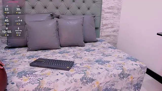 Snapshot of Mistt_Mia chatting on September 22, 2025, 8:37 pm Mistt Mia online show from September 22, 2025, 8:37 pm