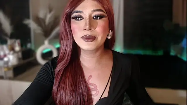 Snapshot of mslilly_croft chatting on February 3, 2026, 8:14 pm mslilly croft online show from February 3, 2026, 8:14 pm