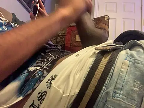 Snapshot of Insurance-03 chatting on September 25, 2025, 3:23 am Insurance-03 online show from September 25, 2025, 3:23 am