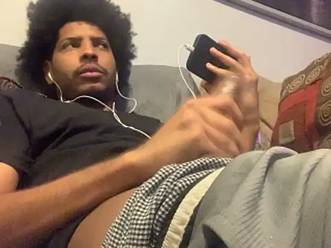 Snapshot of Insurance-03 chatting on October 27, 2025, 5:30 am Insurance-03 online show from October 27, 2025, 5:30 am