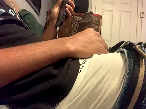 Snapshot of Insurance-03 chatting on October 7, 2025, 7:09 am Insurance-03 online show from October 7, 2025, 7:09 am