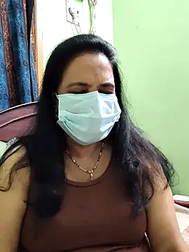 mallu-lover online show from November 27, 2025, 1:33 pm