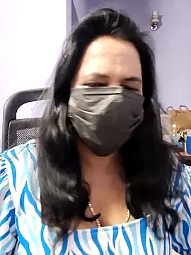 mallu-lover online show from October 24, 2025, 12:48 pm