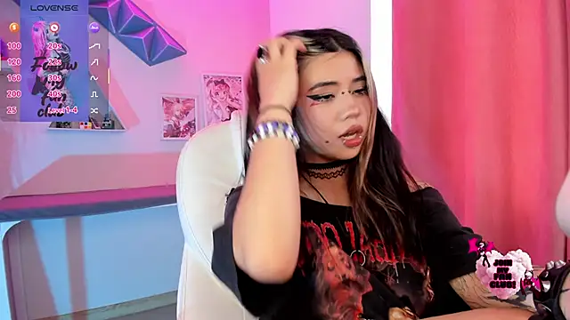 pinkk deemon online show from January 10, 2026, 2:01 pm