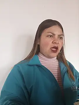 Snapshot of LUCIANA__99 chatting on October 8, 2025, 3:02 pm LUCIANA  99 online show from October 8, 2025, 3:02 pm