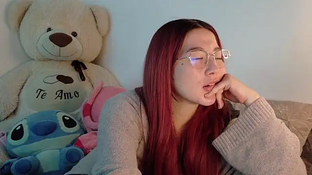 lunnaa  online show from November 29, 2025, 5:40 am