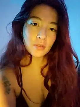 Snapshot of lunnaa_ chatting on March 4, 2026, 7:05 am lunnaa online show from March 4, 2026, 7:05 am