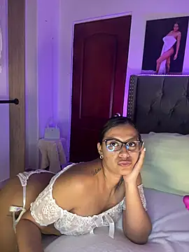 ema zoe online show from April 14, 2026, 11:54 pm