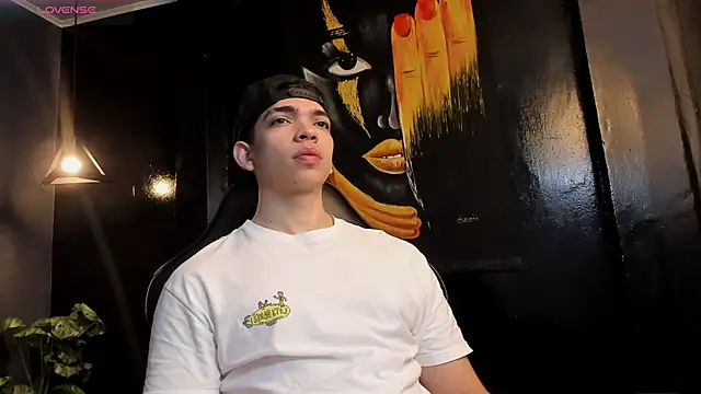 Eryonbradley online show from November 3, 2025, 11:25 am