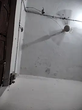 yashuuuu021 online show from April 6, 2026, 6:20 pm