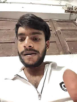 yashuuuu021 online show from October 3, 2025, 6:20 pm