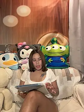 Snapshot of Kath_C chatting on July 7, 2026, 8:18 am Kath C online show from July 7, 2026, 8:18 am