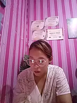 Alluring sassy4u online show from September 13, 2025, 3:23 pm