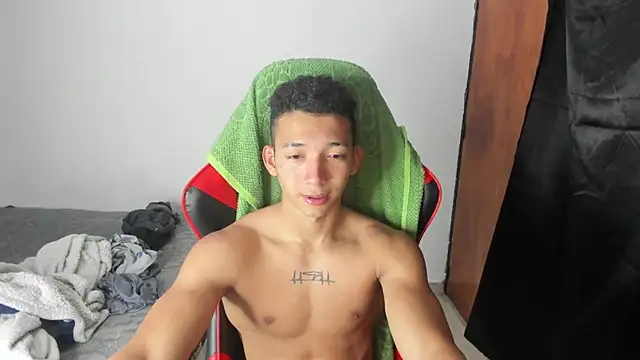 Snapshot of JuanchiT66 chatting on March 2, 2026, 4:02 am JuanchiT66 online show from March 2, 2026, 4:02 am