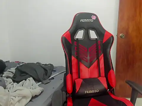 Snapshot of JuanchiT66 chatting on January 9, 2026, 1:12 am JuanchiT66 online show from January 9, 2026, 1:12 am