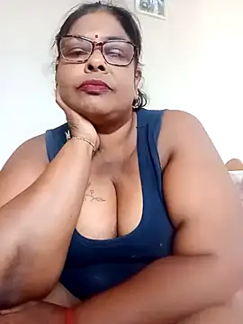 Snapshot of mileesha chatting on January 29, 2025, 12:13 pm mileesha online show from January 29, 2025, 12:13 pm