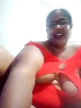 Snapshot of mileesha chatting on January 29, 2025, 6:28 pm mileesha online show from January 29, 2025, 6:28 pm