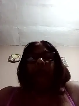 Snapshot of mileesha chatting on February 28, 2025, 6:31 pm mileesha online show from February 28, 2025, 6:31 pm