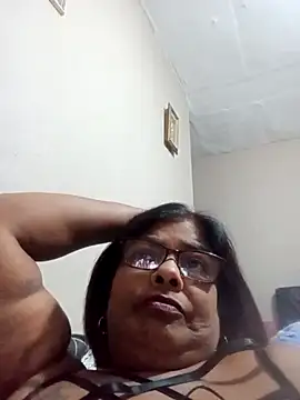 Snapshot of mileesha chatting on February 1, 2025, 6:40 pm mileesha online show from February 1, 2025, 6:40 pm