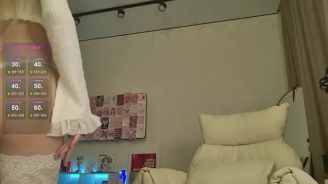 Lunainnk online show from February 11, 2026, 12:43 am