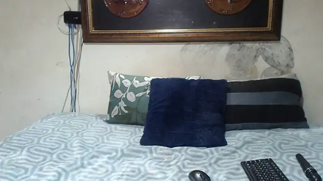 Snapshot of SexyyRedxxx chatting on October 15, 2025, 9:23 pm SexyyRedxxx online show from October 15, 2025, 9:23 pm