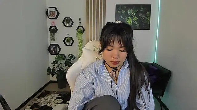 LunaPurrr online show from September 28, 2025, 11:12 pm