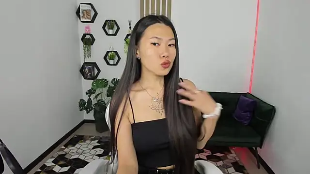 LunaPurrr online show from September 23, 2025, 11:12 pm